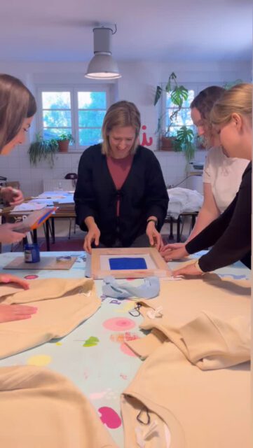 Diesen Samstag gabs so viele happy people bei uns! 

Falls du mit deiner CraftyCrew auch den DIY effect erleben willst, meld dich gerne! Ab 5 Personen sind private Workshops möglich 😊

Vielen Dank an die „BIG 5 on SKI“ für das schöne Projekt und all die Begeisterung @vivianesthermaria 😘

#craftycrew #diy #diynürnberg #jga #nbg